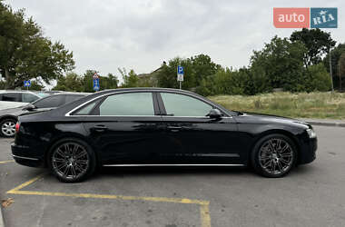 Седан Audi A8 2015 в Виннице