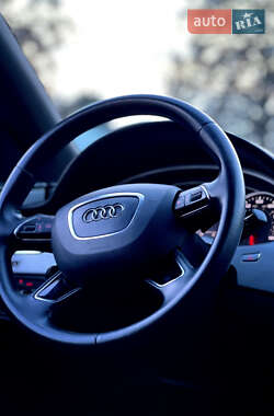 Седан Audi A8 2013 в 
