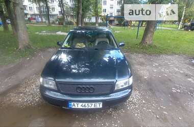 Седан Audi A8 1996 в Калуше