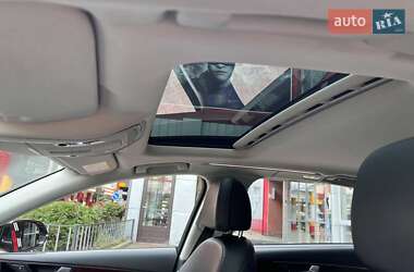 Седан Audi A8 2017 в 