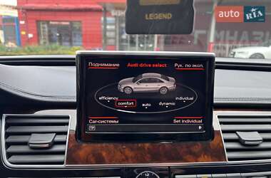 Седан Audi A8 2017 в 