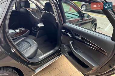 Седан Audi A8 2017 в 