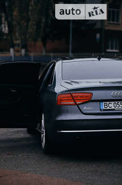 Седан Audi A8 2014 в 