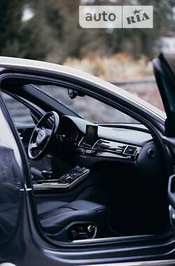 Седан Audi A8 2014 в 