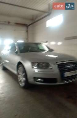 Седан Audi A8 2007 в Макарові