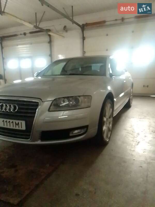 Седан Audi A8 2007 в Макарові