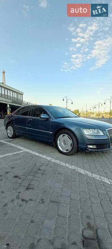 Седан Audi A8 2004 в Харкові