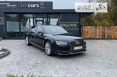 Седан Audi A8 2015 в Львові