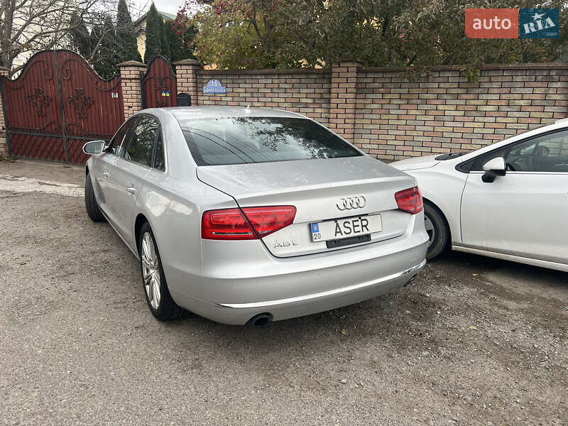 Седан Audi A8 2012 в Тернополе