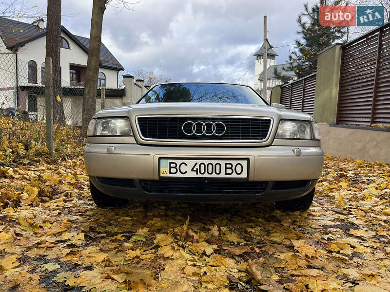 Седан Audi A8 1998 в Львове