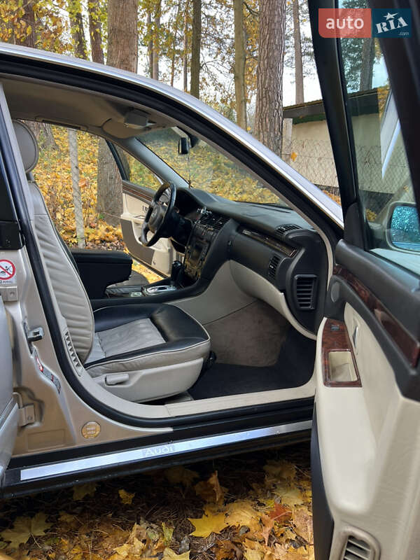 Седан Audi A8 1998 в Львове