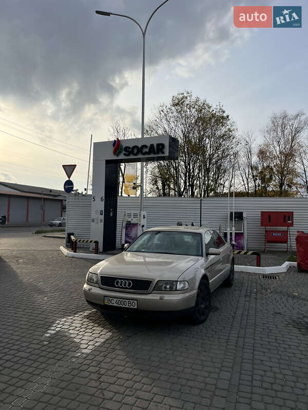 Седан Audi A8 1998 в Львове