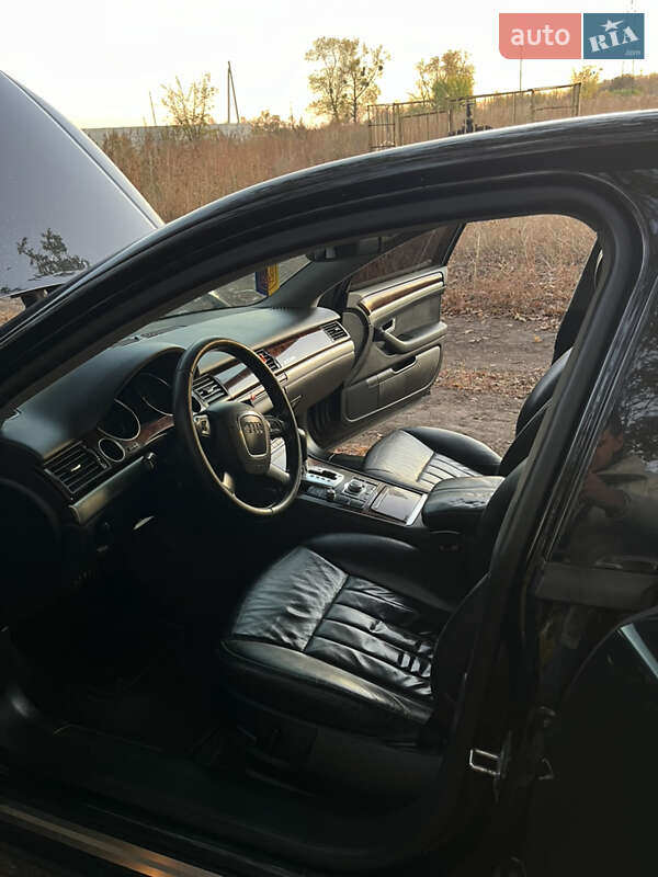 Седан Audi A8 2006 в Харькове