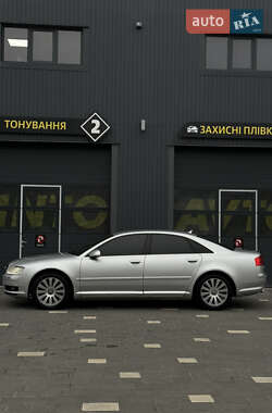 Седан Audi A8 2004 в Трускавці