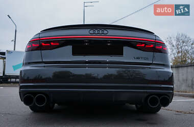 Седан Audi A8 2019 в 