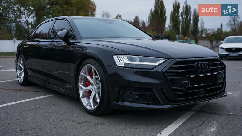 Седан Audi A8 2019 в Киеве