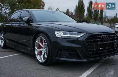 Седан Audi A8 2019 в 