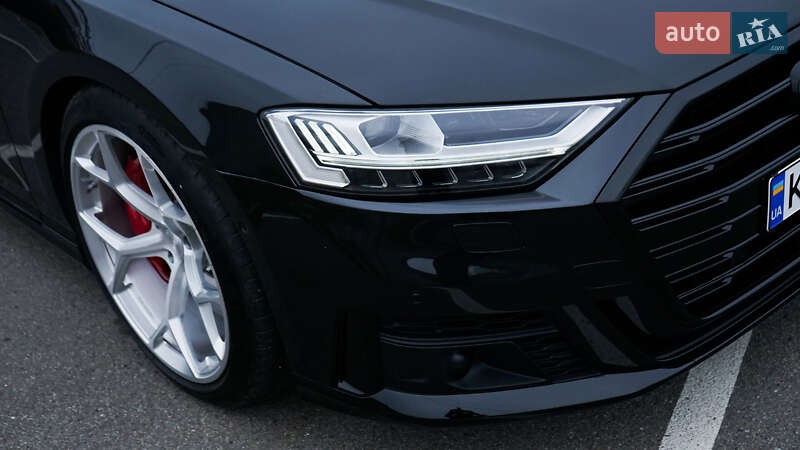 Седан Audi A8 2019 в Киеве