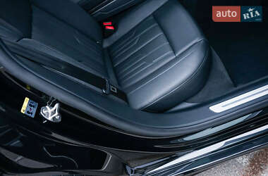 Седан Audi A8 2019 в 