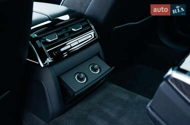 Седан Audi A8 2019 в Киеве
