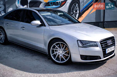 Седан Audi A8 2011 в Житомирі