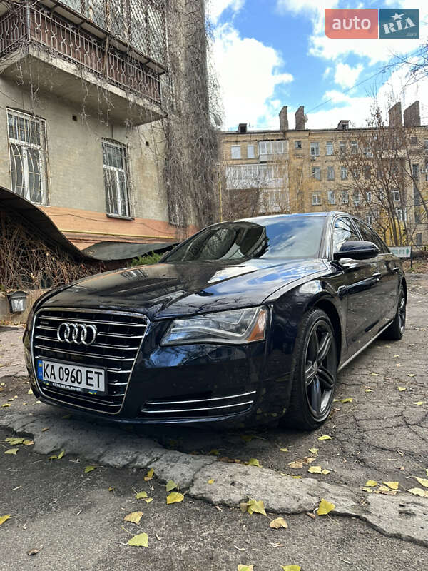 Седан Audi A8 2012 в Киеве