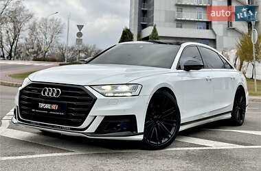 Седан Audi A8 2018 в Киеве