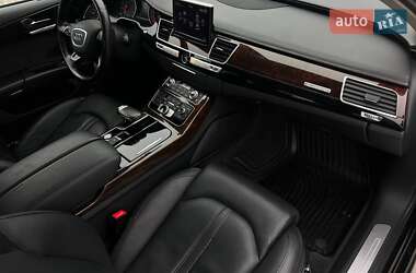 Седан Audi A8 2017 в Харкові