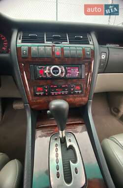 Седан Audi A8 1996 в 