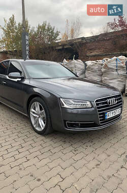 Седан Audi A8 2014 в Калуші