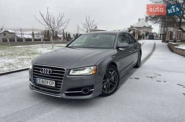 Седан Audi A8 2016 в Чернівцях