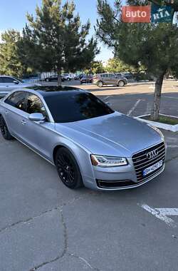 Седан Audi A8 2015 в 