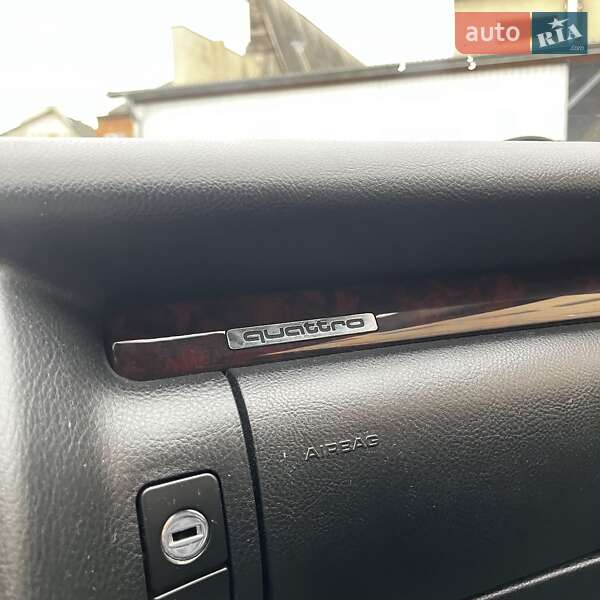 Седан Audi A8 2002 в Заболотове