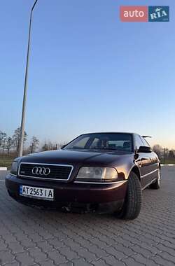 Седан Audi A8 1999 в Надворной