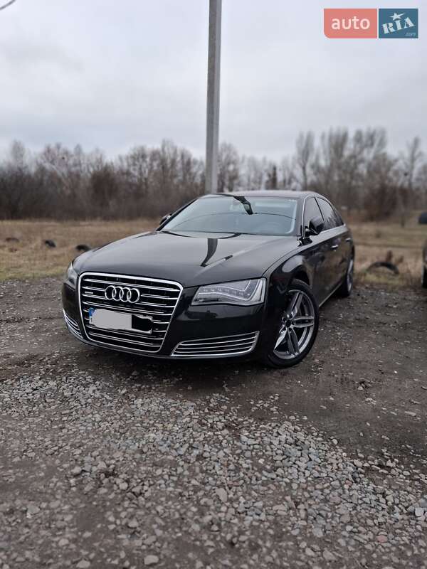 Седан Audi A8 2011 в Києві