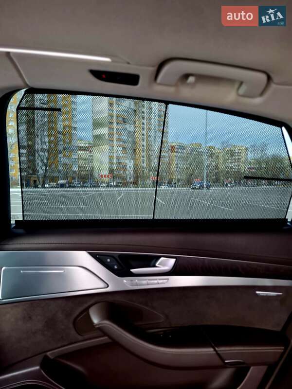 Седан Audi A8 2011 в Києві