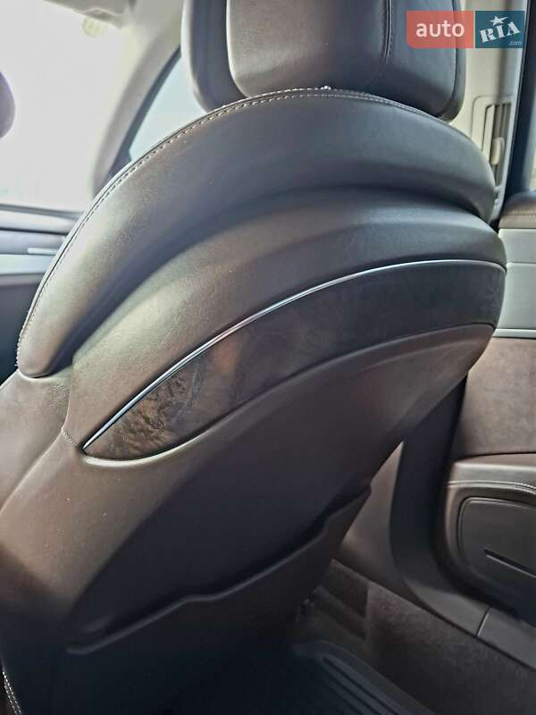 Седан Audi A8 2011 в Києві