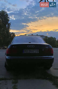 Седан Audi A8 1997 в Изюме