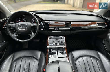 Седан Audi A8 2012 в 