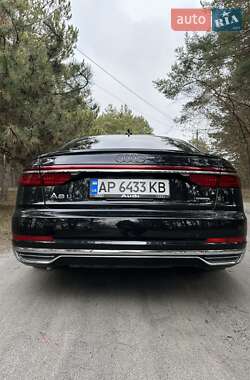 Седан Audi A8 2019 в Хотове