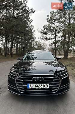 Седан Audi A8 2019 в Хотове