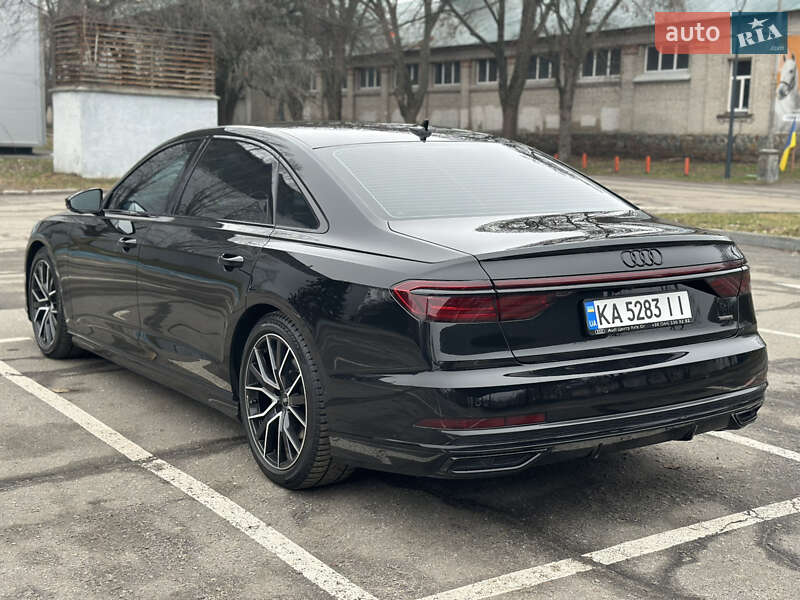 Седан Audi A8 2021 в Киеве