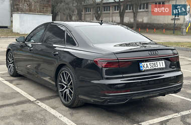 Седан Audi A8 2021 в 