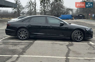 Седан Audi A8 2021 в 