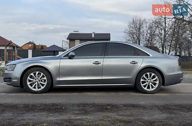 Седан Audi A8 2012 в Полтаве