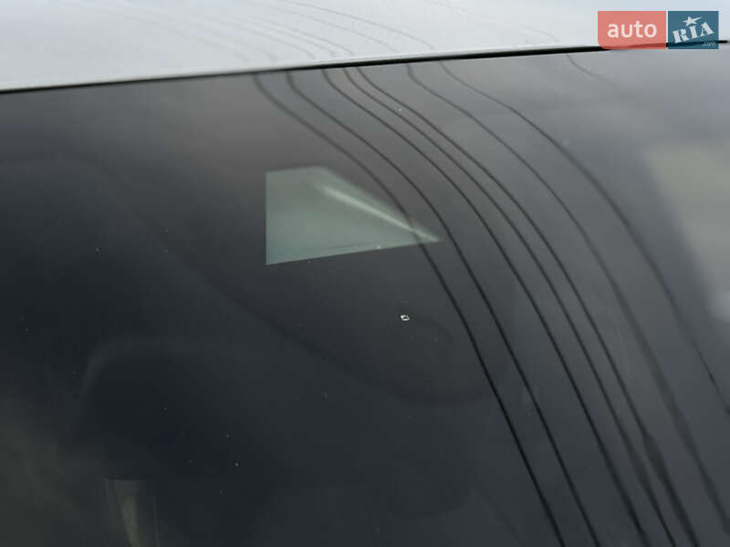 Седан Audi A8 2012 в Полтаві