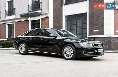 Седан Audi A8 2014 в Киеве