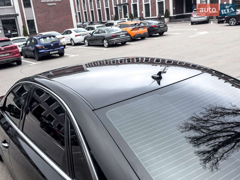 Седан Audi A8 2014 в Киеве