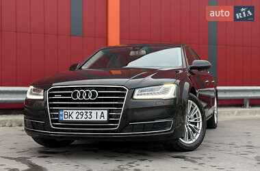 Седан Audi A8 2017 в 