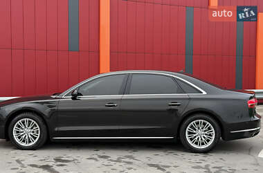 Седан Audi A8 2017 в 